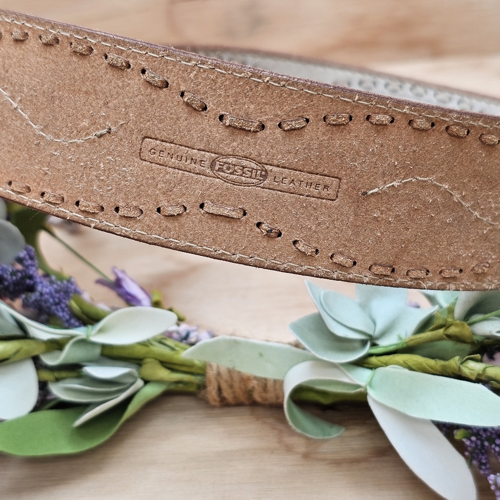 Genuine Leather Fossil Belt Size Medium - image 2